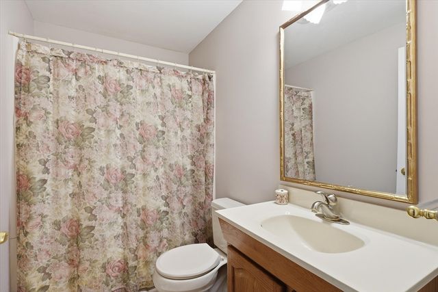 24 Fordway, Windham, NH 03087
