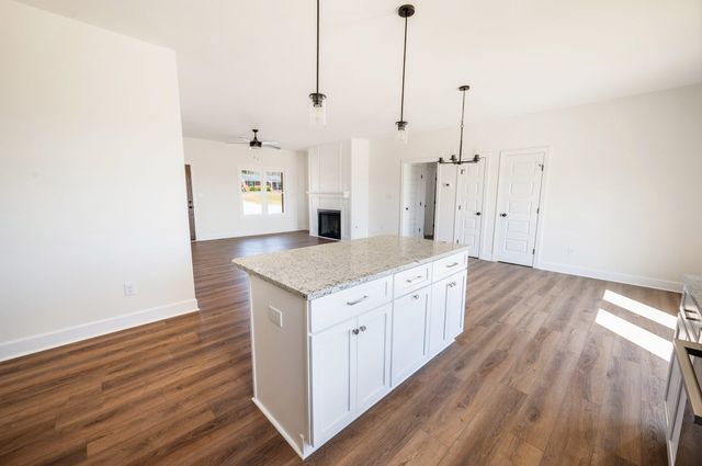 10606 Leesville RD, Lynch Station, VA 24571