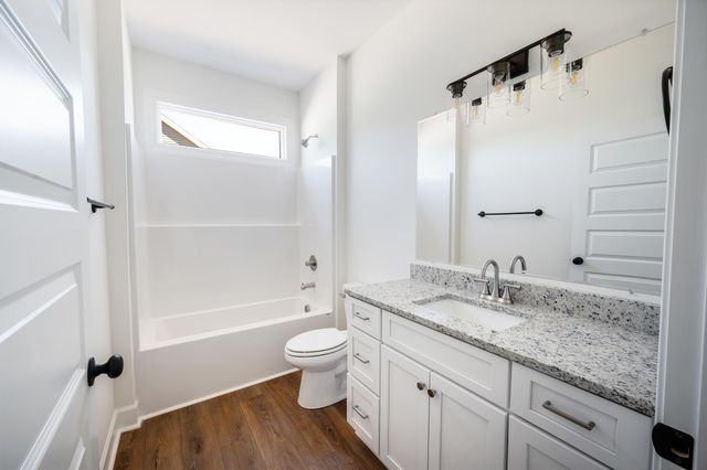 10606 Leesville RD, Lynch Station, VA 24571