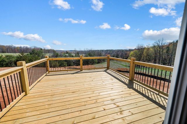 10606 Leesville RD, Lynch Station, VA 24571
