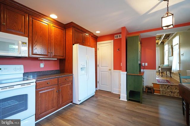 332 CHESTNUT ST, Lewes, DE 19958