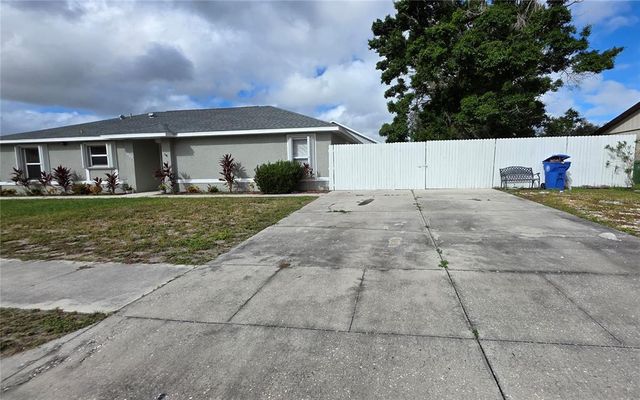 6602 38TH AVENUE CIRCLE W, Bradenton, FL 34209