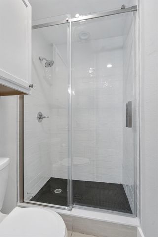 935 La Posada DR 117, Austin, TX 78752