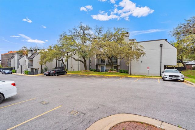 935 La Posada DR 117, Austin, TX 78752