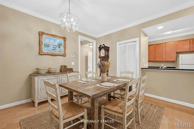 13101 Mill Crossing Court 201, Creve Coeur, MO 63141