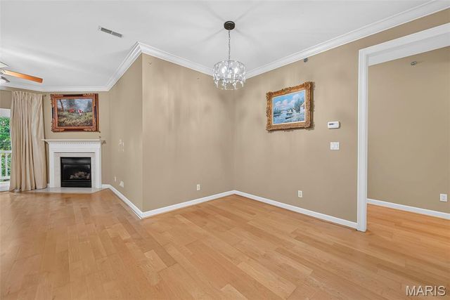 13101 Mill Crossing Court 201, Creve Coeur, MO 63141