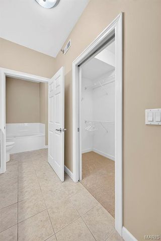 13101 Mill Crossing Court 201, Creve Coeur, MO 63141