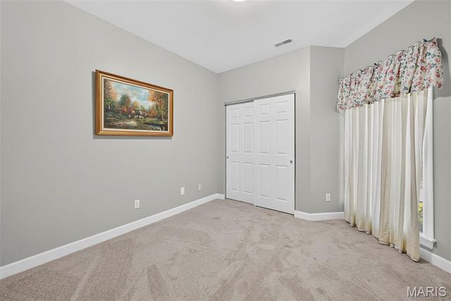 13101 Mill Crossing Court 201, Creve Coeur, MO 63141