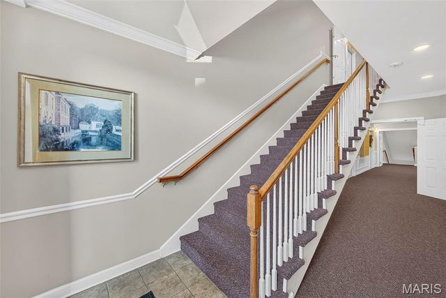 13101 Mill Crossing Court 201, Creve Coeur, MO 63141