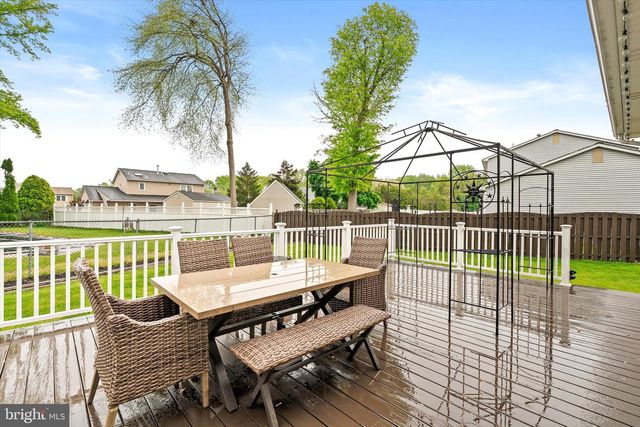 2 TREELAWN TER, Hamilton, NJ 08619