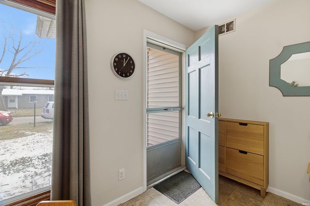 1016 S First Street, Upland, IN 46989