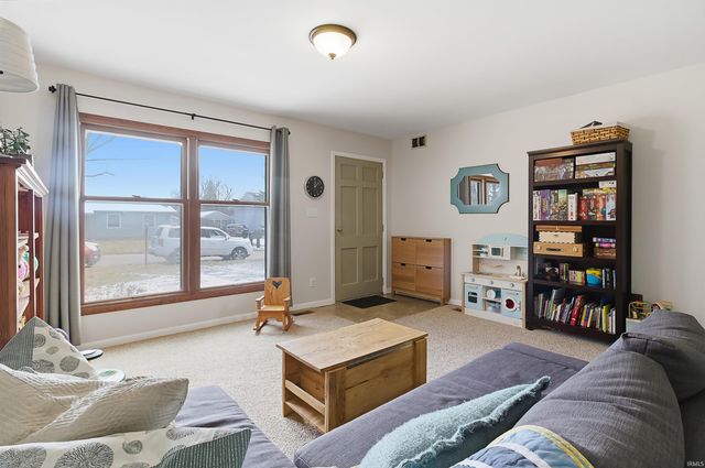 1016 S First Street, Upland, IN 46989