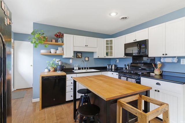 1016 S First Street, Upland, IN 46989