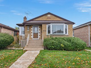 10737 S Emerald Avenue, Chicago, IL 60628