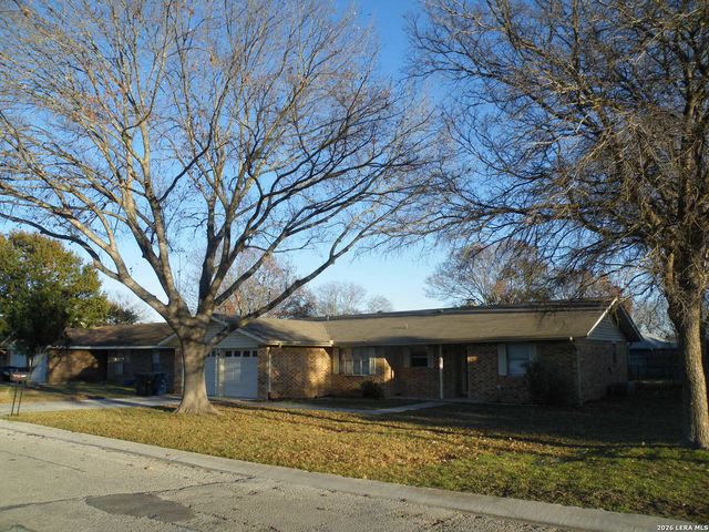 1420 Pams Path, New Braunfels, TX 78130