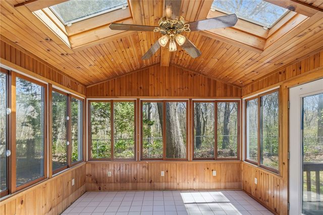 80 Oakside Street, Warwick, RI 02889