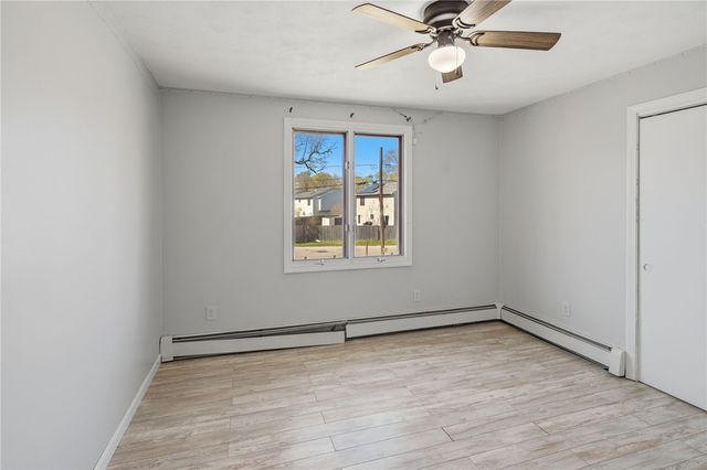 80 Oakside Street, Warwick, RI 02889