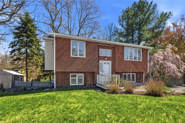 80 Oakside Street, Warwick, RI 02889