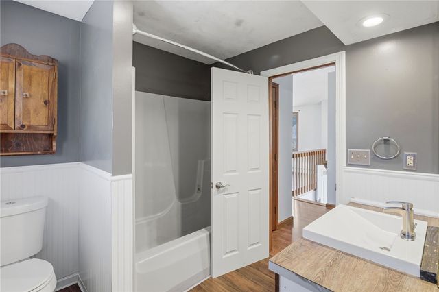 80 Oakside Street, Warwick, RI 02889