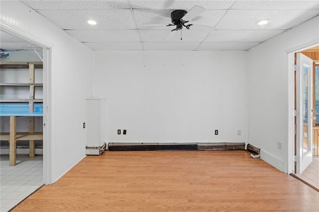 80 Oakside Street, Warwick, RI 02889