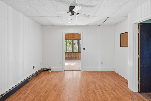 80 Oakside Street, Warwick, RI 02889