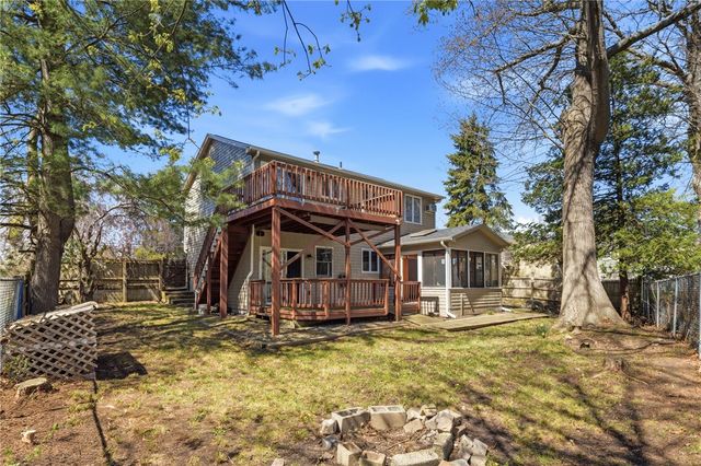80 Oakside Street, Warwick, RI 02889