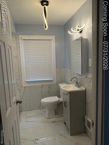 19404 Andover Street, Highland Park, MI 48203