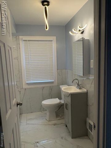 19404 Andover Street, Highland Park, MI 48203