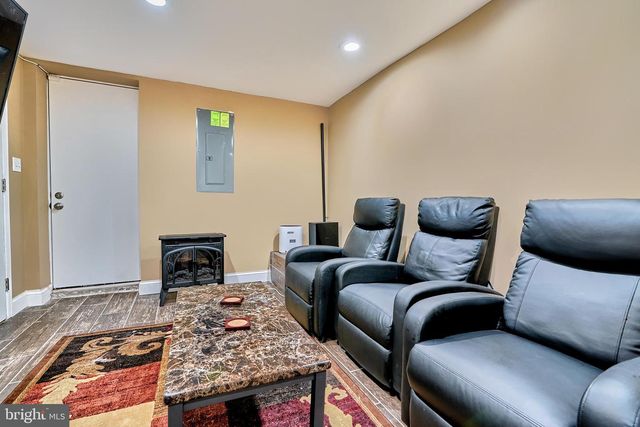 2623 E BIDDLE ST, Baltimore, MD 21213