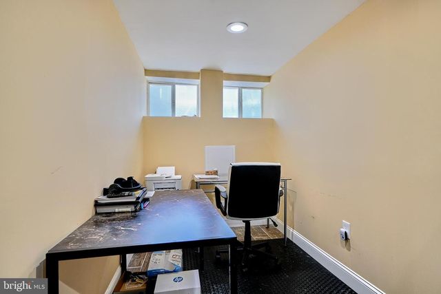 2623 E BIDDLE ST, Baltimore, MD 21213