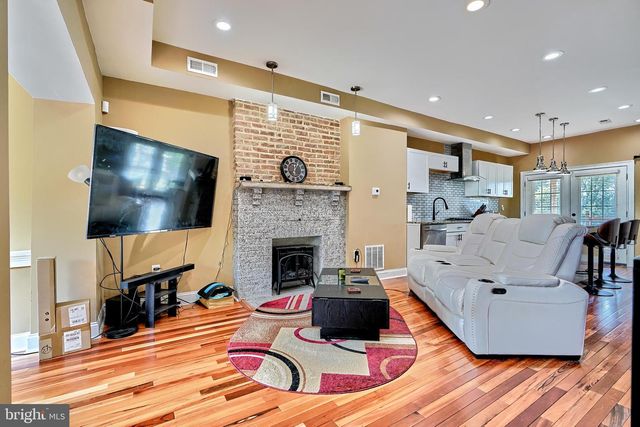 2623 E BIDDLE ST, Baltimore, MD 21213