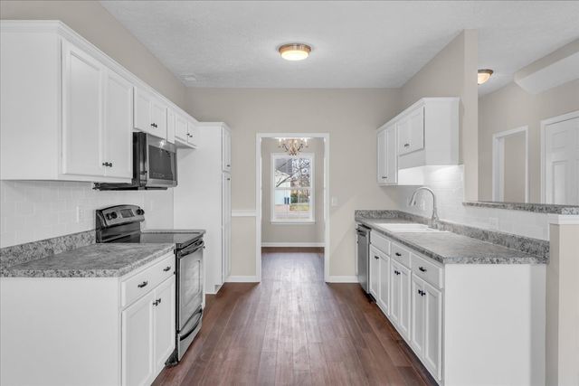 632 Fleming Farms Dr, Murfreesboro, TN 37128