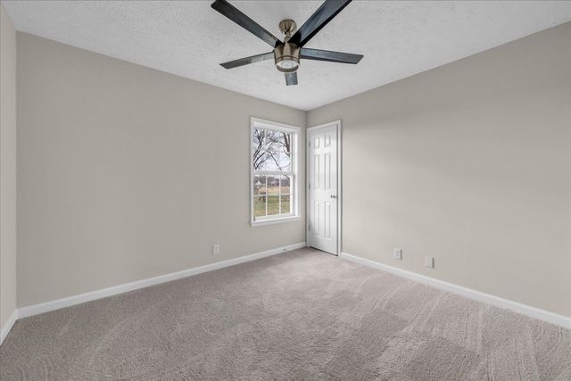 632 Fleming Farms Dr, Murfreesboro, TN 37128