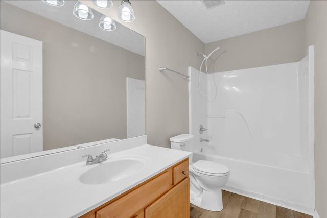 632 Fleming Farms Dr, Murfreesboro, TN 37128