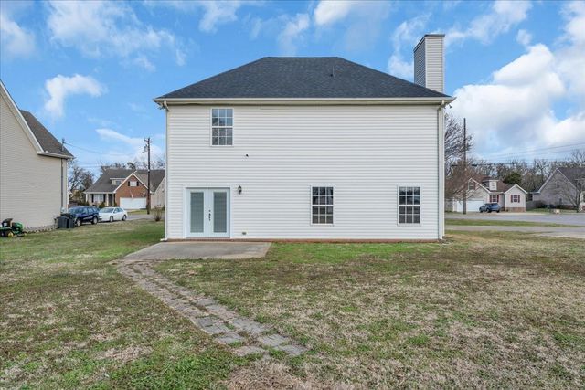 632 Fleming Farms Dr, Murfreesboro, TN 37128