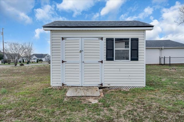 632 Fleming Farms Dr, Murfreesboro, TN 37128