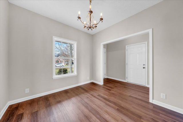 632 Fleming Farms Dr, Murfreesboro, TN 37128