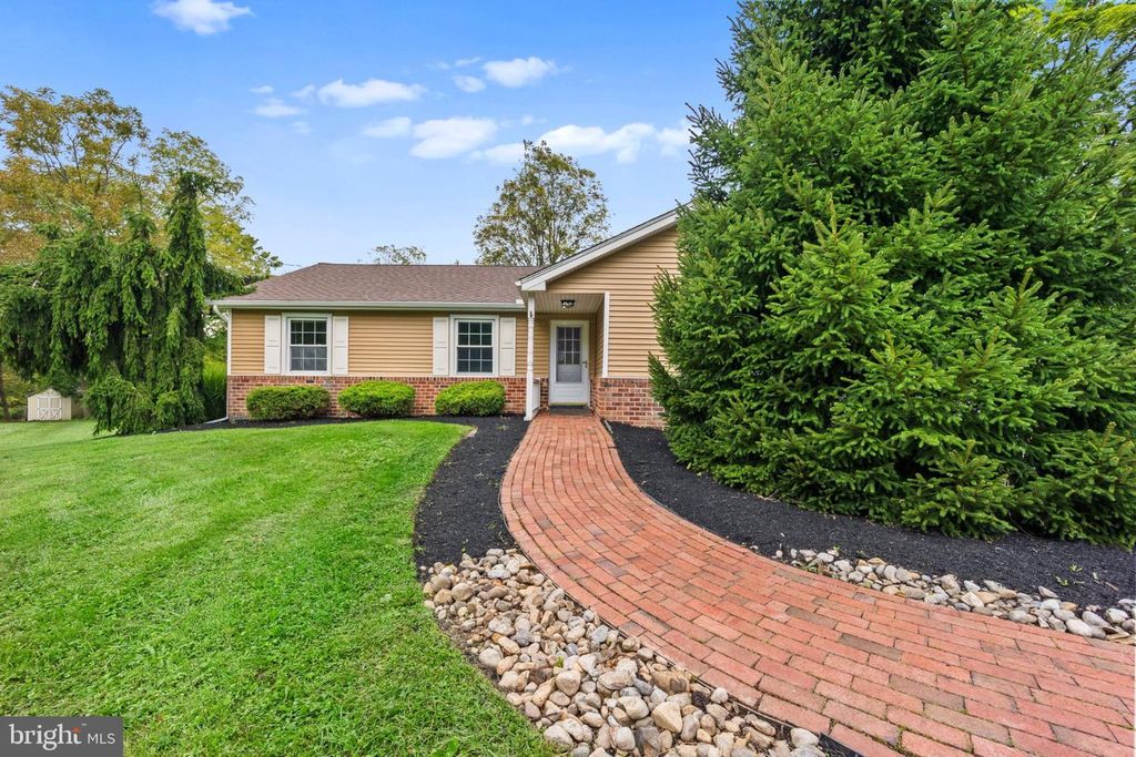 546 MCCARTY DR, Doylestown, PA 18901 — exterior