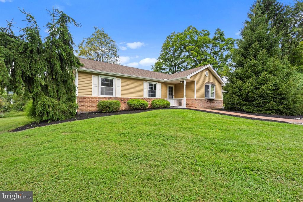 546 MCCARTY DR, Doylestown, PA 18901 — photo 3