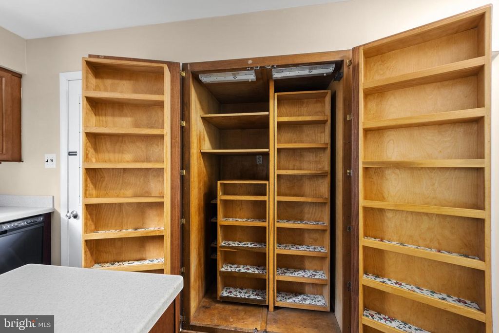 546 MCCARTY DR, Doylestown, PA 18901 — photo 5
