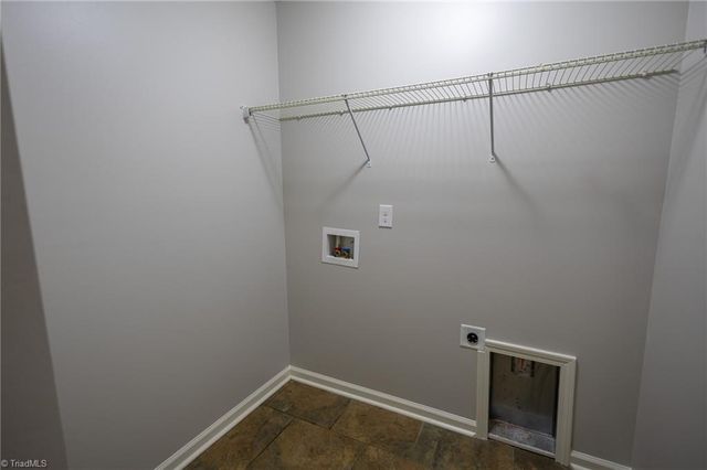 826 Central Park Avenue, Greensboro, NC 27407