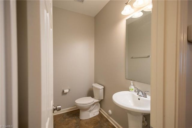 826 Central Park Avenue, Greensboro, NC 27407