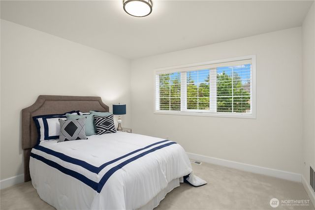 2446 279th Drive SE, Sammamish, WA 98075