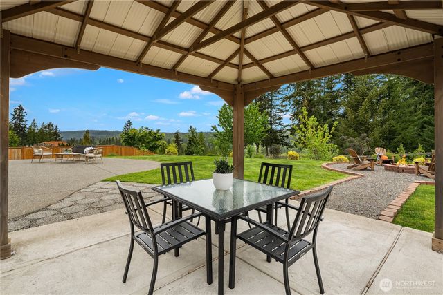 2446 279th Drive SE, Sammamish, WA 98075