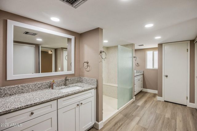 2035 W WALTANN Lane, Phoenix, AZ 85023