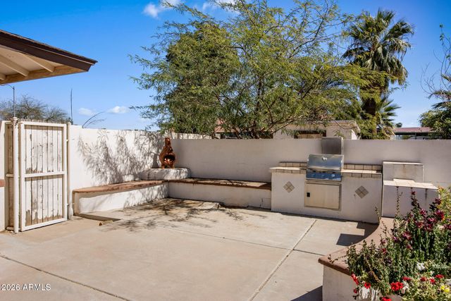 2035 W WALTANN Lane, Phoenix, AZ 85023