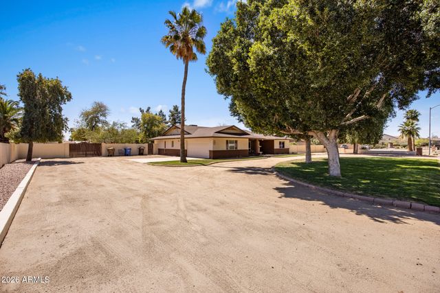 2035 W WALTANN Lane, Phoenix, AZ 85023