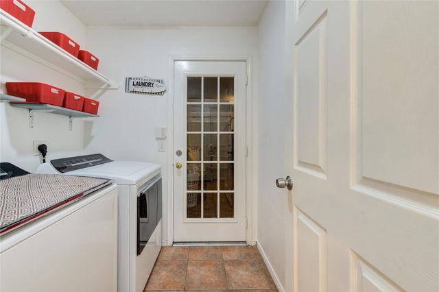 6803 Manor Hollow Lane, Katy, TX 77450