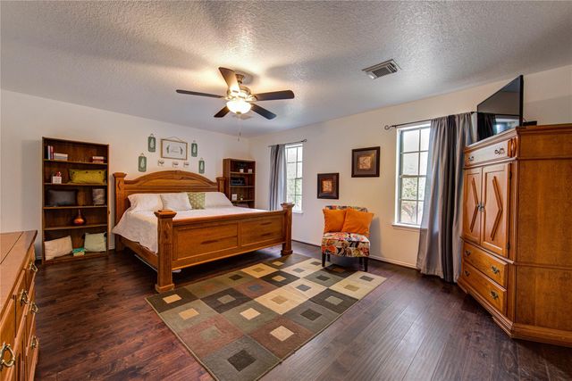 6803 Manor Hollow Lane, Katy, TX 77450