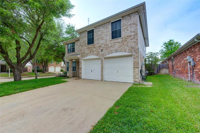 6803 Manor Hollow Lane, Katy, TX 77450